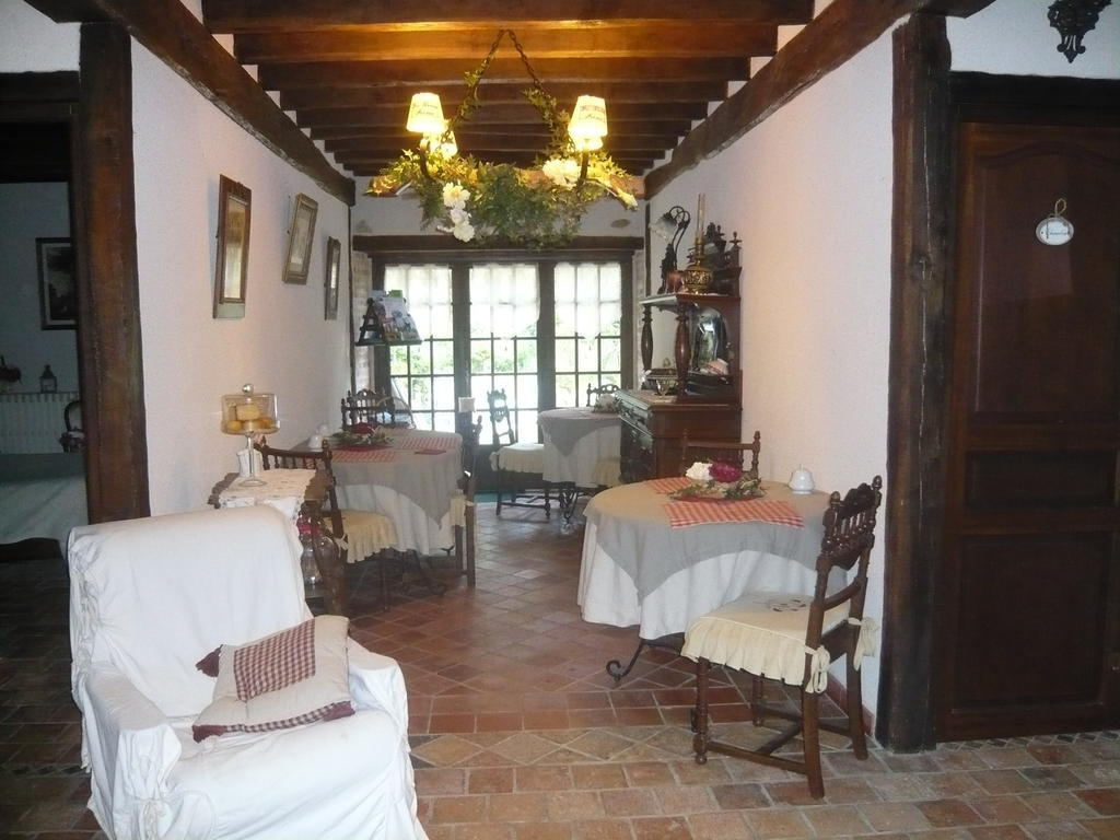 Bed and Breakfast La Petite Ferme Vouzeron Exterior foto