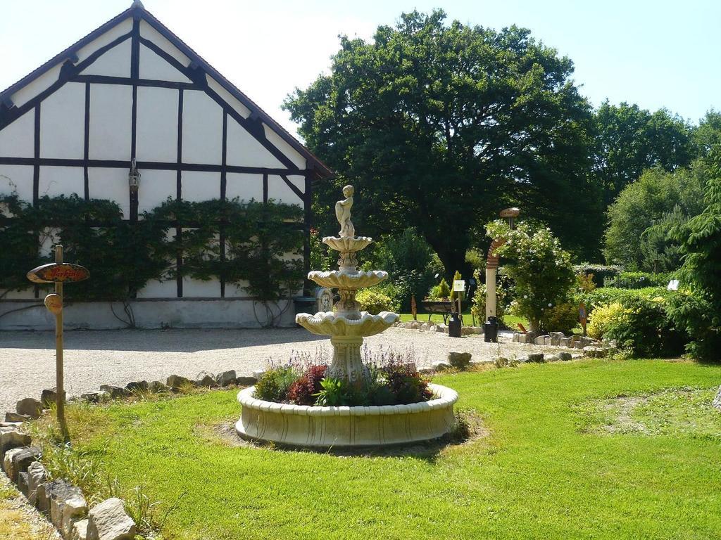 Bed and Breakfast La Petite Ferme Vouzeron Exterior foto