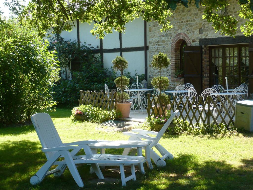 Bed and Breakfast La Petite Ferme Vouzeron Exterior foto