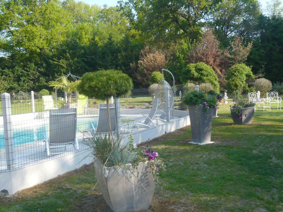 Bed and Breakfast La Petite Ferme Vouzeron Exterior foto